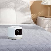 他本以为能借此吸引年轻