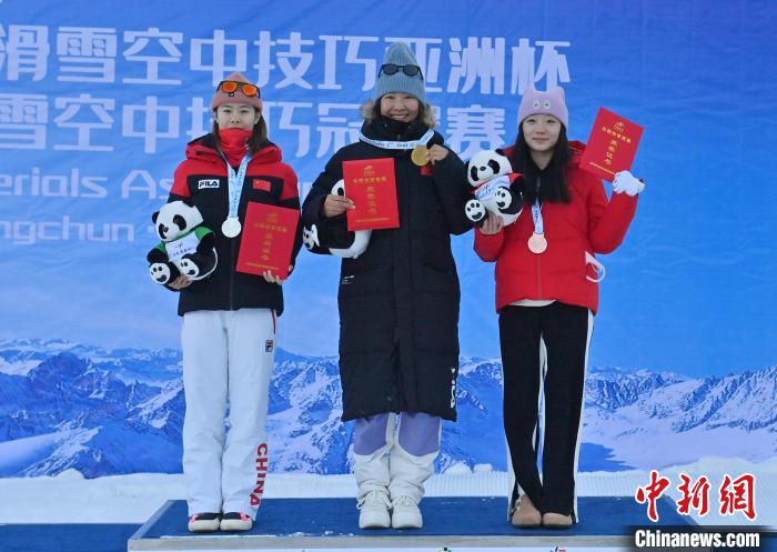 吉林长春本届全国自由式滑雪空中技巧冠军赛开