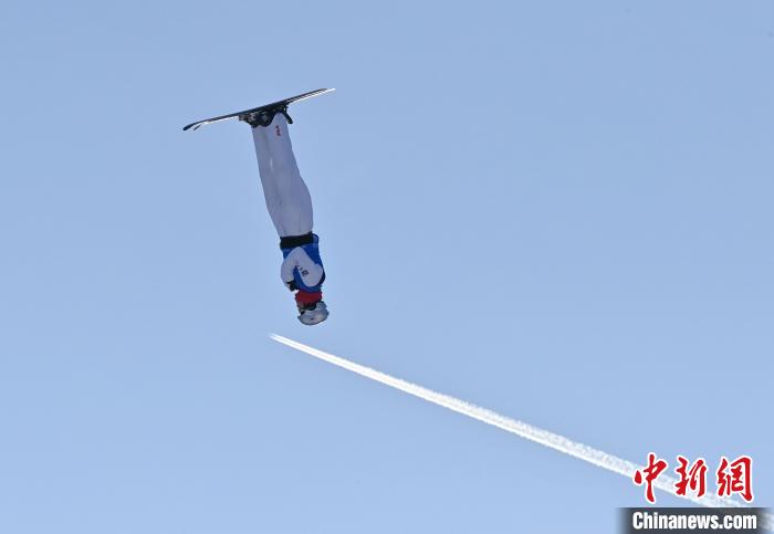 吉林长春本届全国自由式滑雪空中技巧冠军赛开