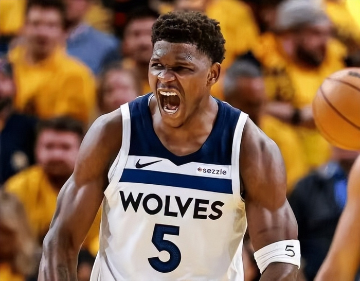 亚历山大沃克离队后爆发成老鹰二当家