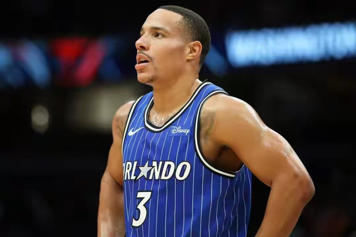 亚历山大沃克离队后爆发成老鹰二当家