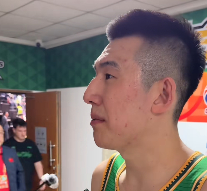 北京客场力克辽宁 周琦赵睿成胜负关键