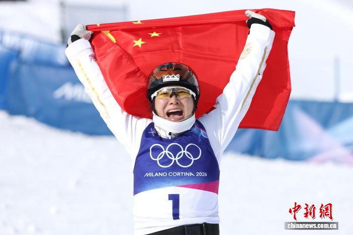 苏翊鸣徐梦桃一日双金闪耀米兰冬奥会